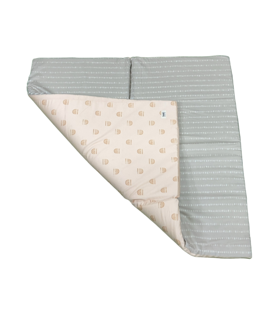 Toki Mats Standard Padded Play Mat 40" x 40", Rainbow Cream