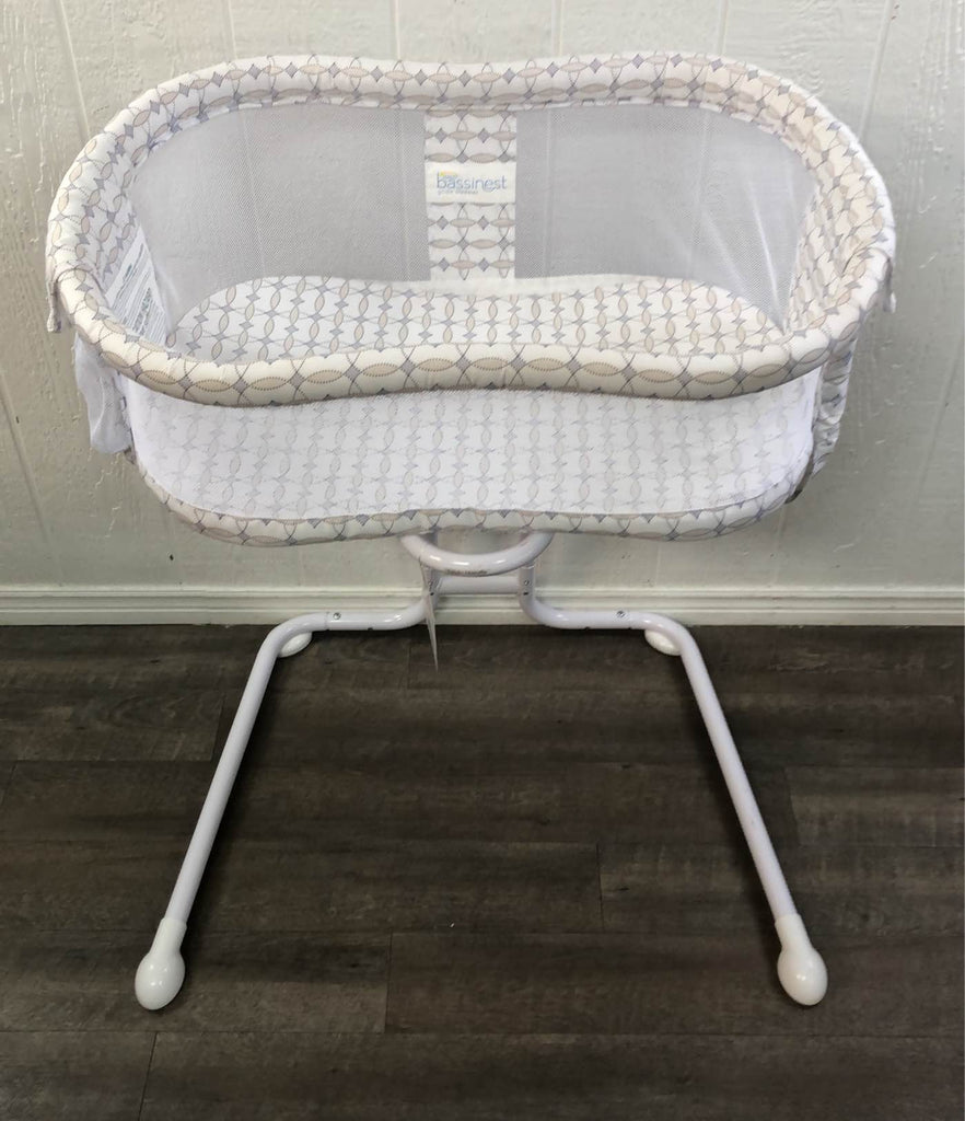 Halo BassiNest Glide Sleeper