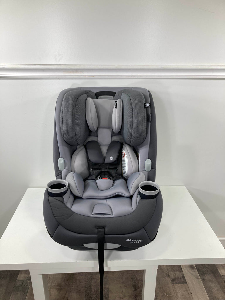 MaxiCosi Pria 3in1 Convertible Car Seat, Silver Charm, 2021