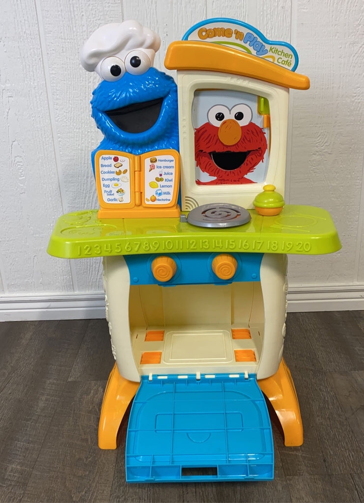 Playskool Sesame Street Come 'N Play Cookie Monster Kitchen Café Playset