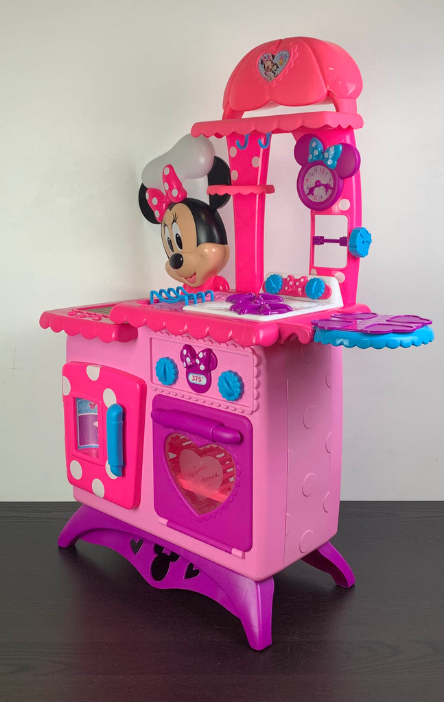 Good Deal on Minnie Mouse Kitchen Set - TheSuburbanMom