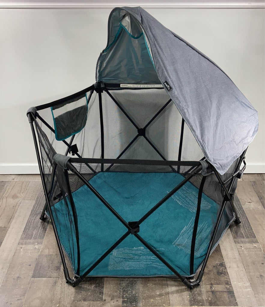 Evenflo PlayAway Portable Playard Lite