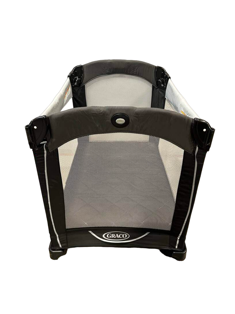 Graco Pack ‘n Play Element Playard