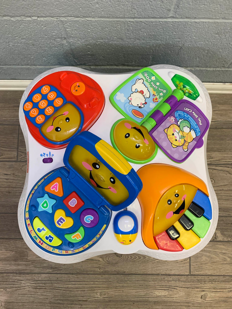 Fisher price laugh and learn hot sale fun with friends musical table