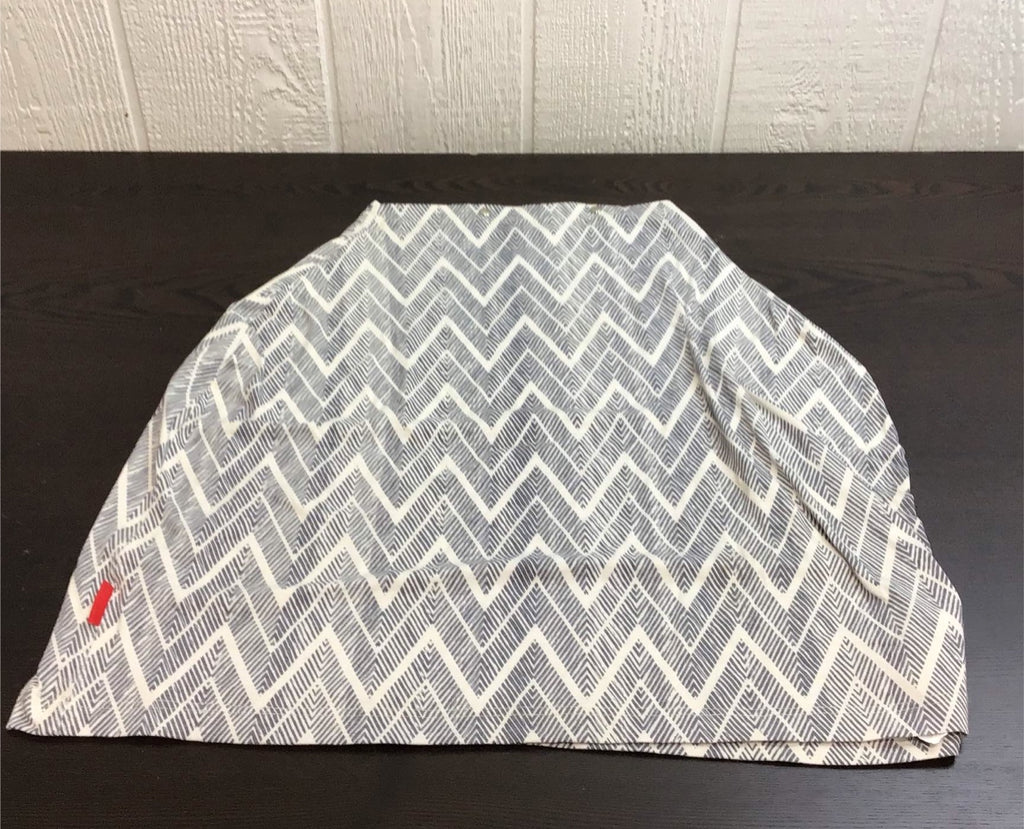 Skip Hop Nursing Cover