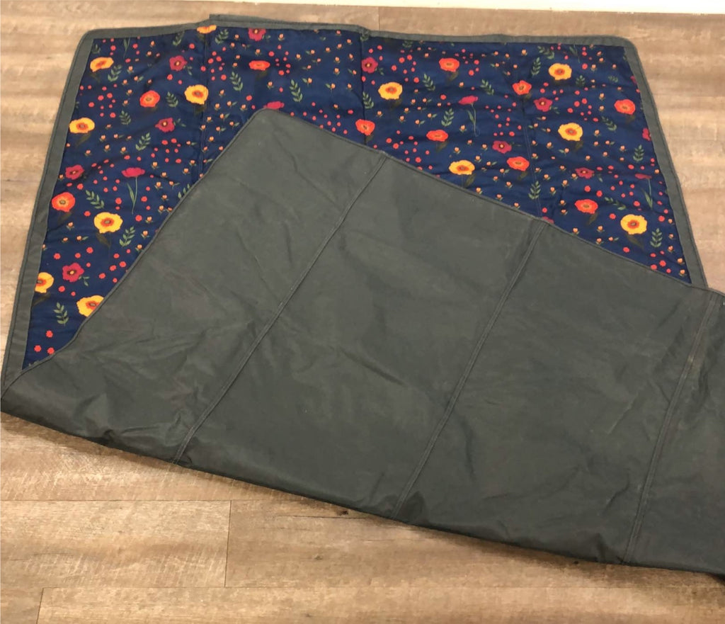 Little Unicorn 5 x 7 Outdoor Blanket