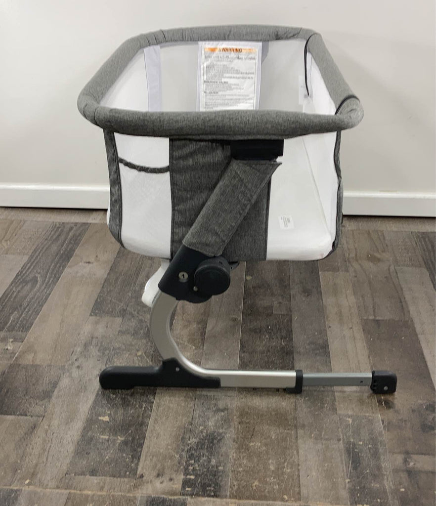 Baby Delight Beside Me Dreamer & Bedside Sleeper, Charcoal Tw