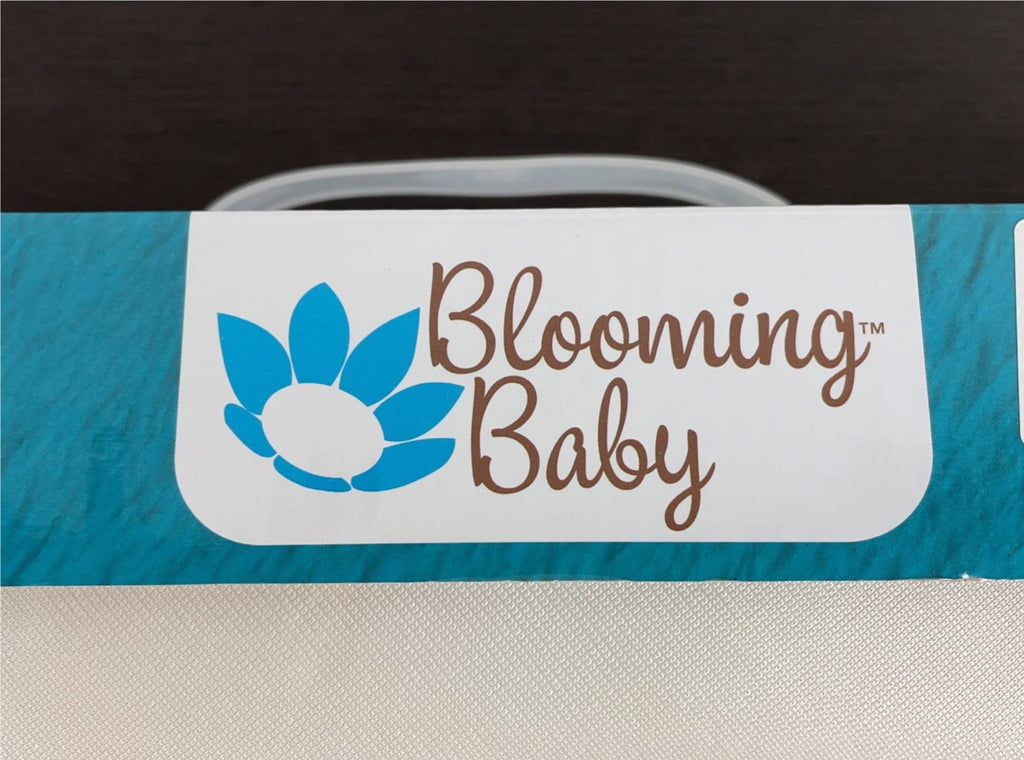 Blooming Bath Baby Bath Lotus, Yellow/White/Grey