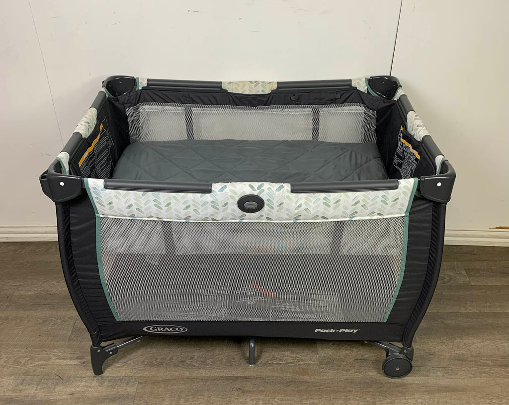 Graco Pack 'n Play Care Suite