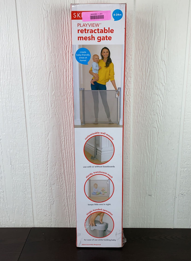 Skip Hop Playview Retractable Mesh Gate