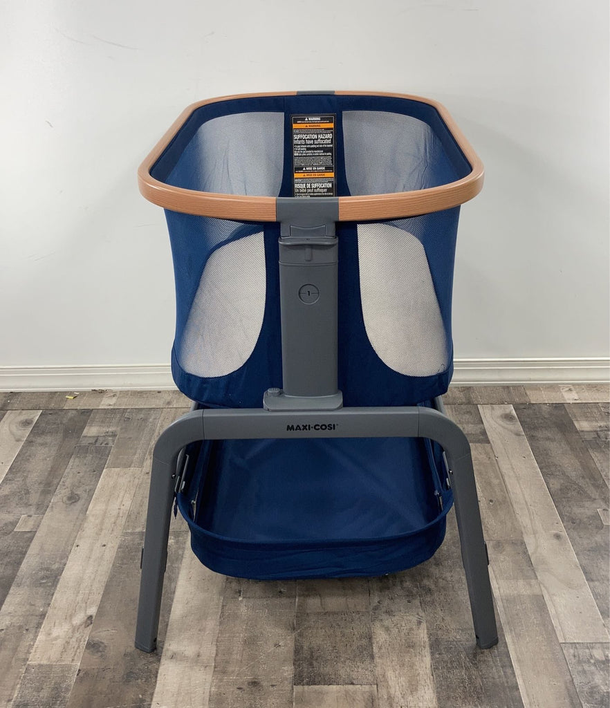 MaxiCosi Iora Bedside Essential Blue