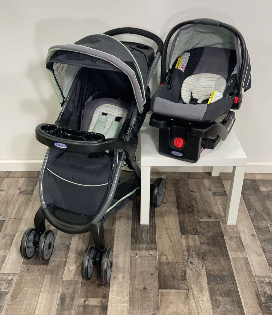 Graco FastAction SE Travel System
