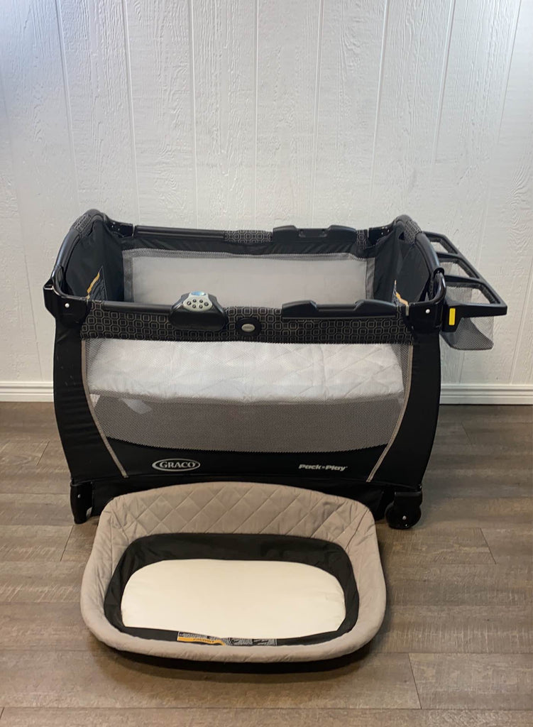Graco Pack ‘N Play Playard Snuggle Suite LX