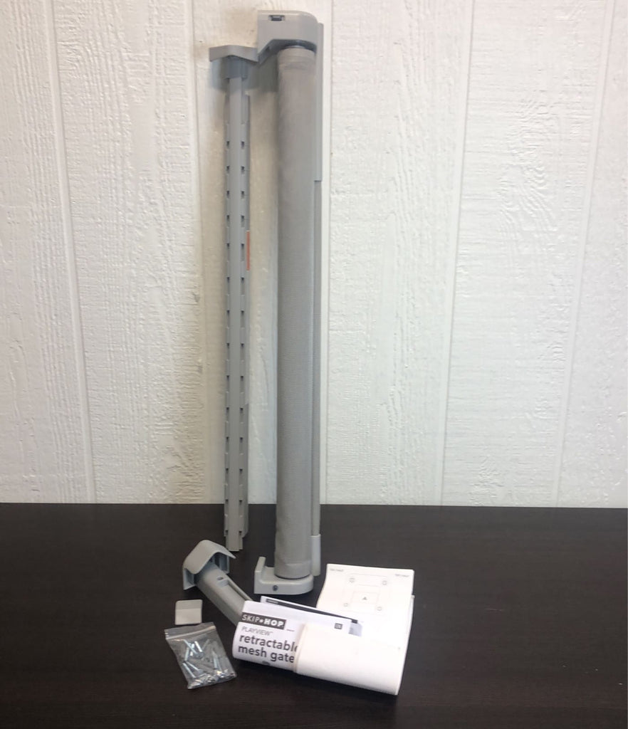 Skip Hop Playview Retractable Mesh Gate