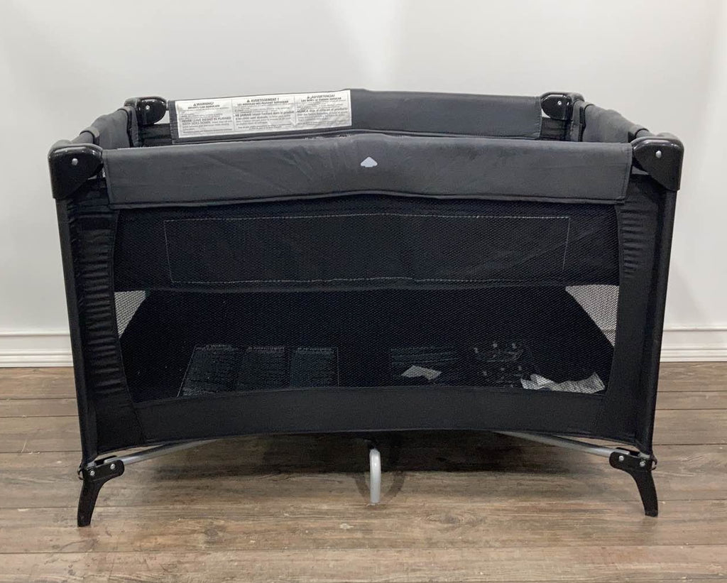 Evenflo Portable Classic BabySuite Playard