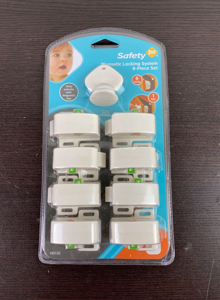 Safety 1st Magnetic Locking System