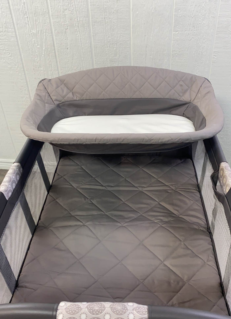 Graco Pack ‘N Play Playard Snuggle Suite LX