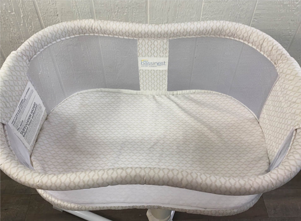 Halo bassinet clearance with dockatot