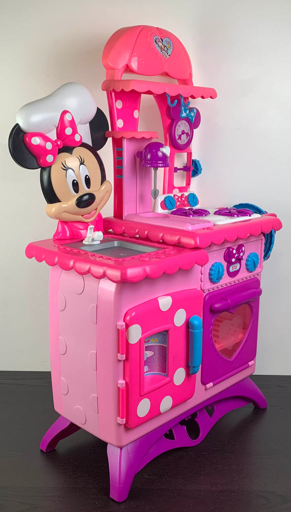 Good Deal on Minnie Mouse Kitchen Set - TheSuburbanMom