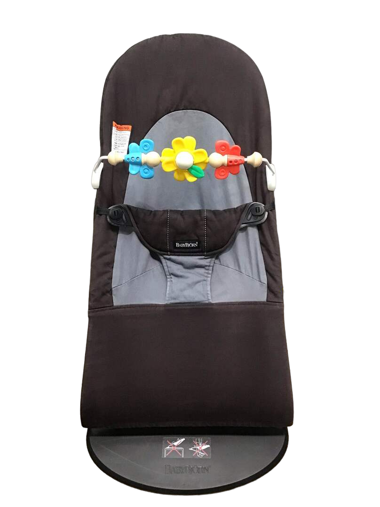 BabyBjorn Bouncer Balance with Toy Bar, Black/Dark Gray, Black Frame,
