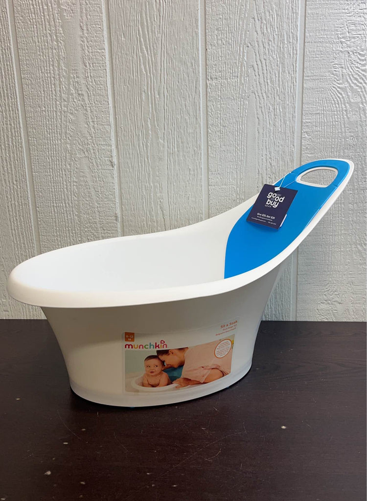 Munchkin Sit and Soak Baby Bathtub