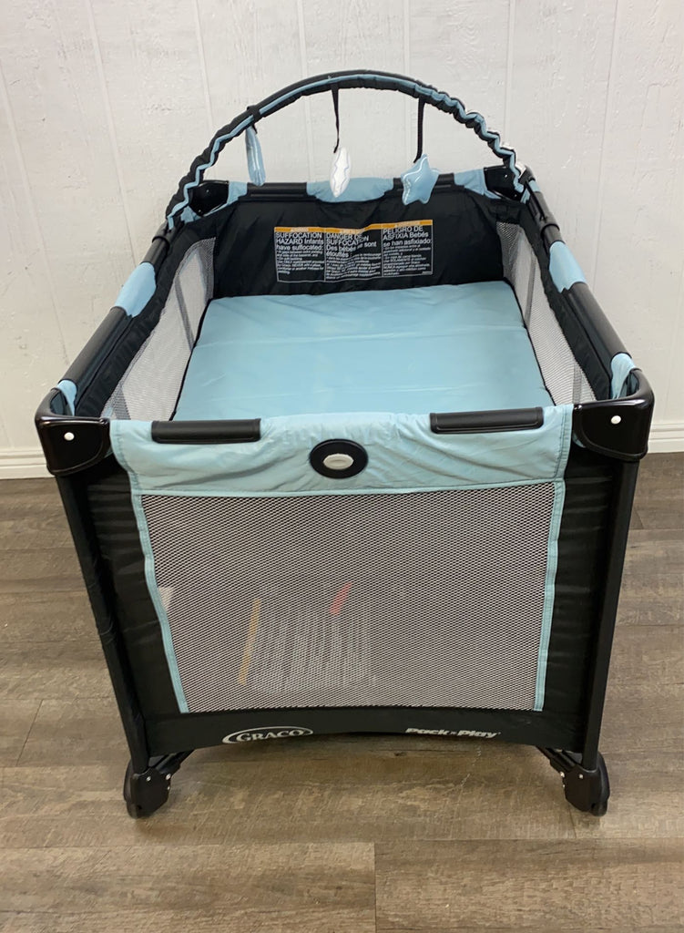 Graco Pack 'n Play Lite Traveler