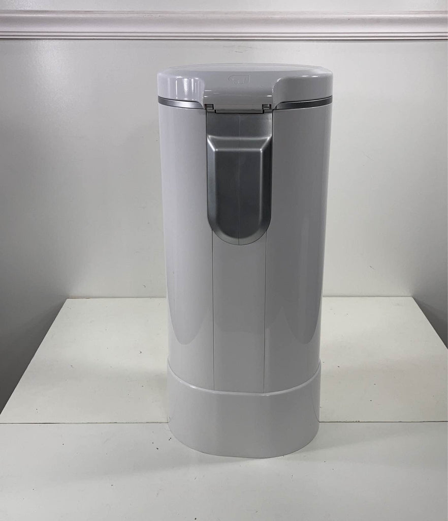 Munchkin Step Diaper Pail