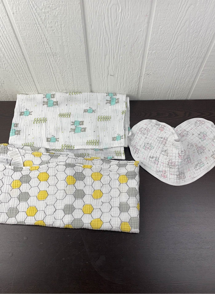 BUNDLE Baby Swaddles, with Burp Cloth