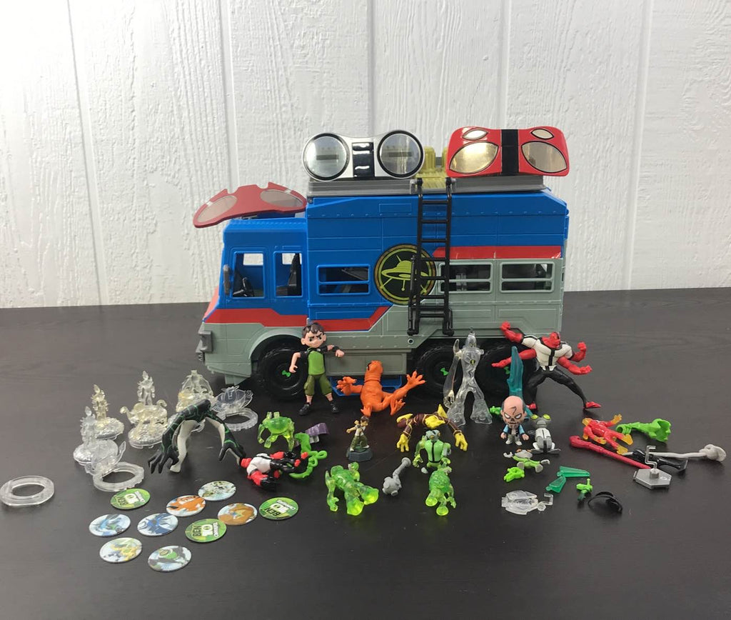 Ben 10 rustbucket deluxe vehicle store transforming playset