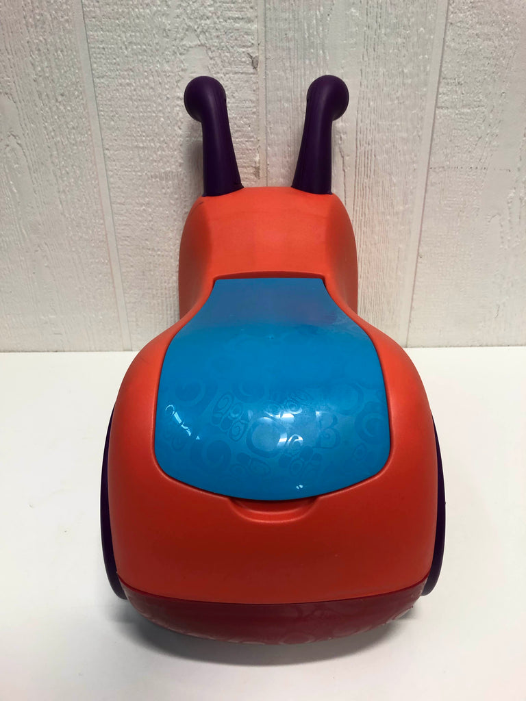 B. Toys Buggly Wuggly (Snail Ride On)