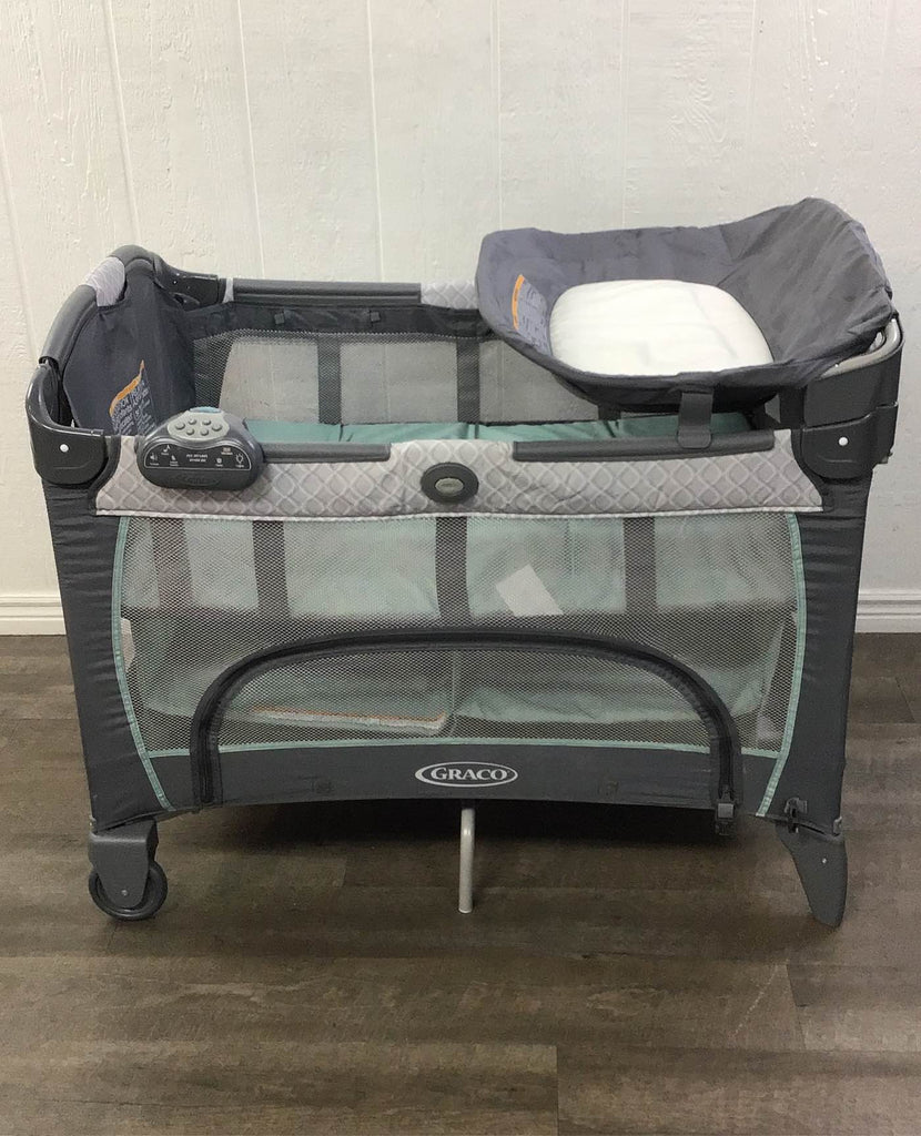 Graco Pack 'n Play Newborn Seat Playard