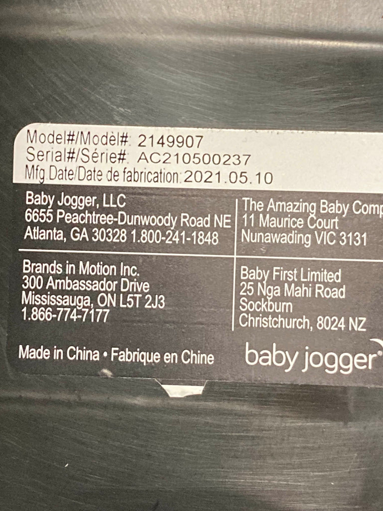 Baby Jogger Deluxe Pram, 2021, Black