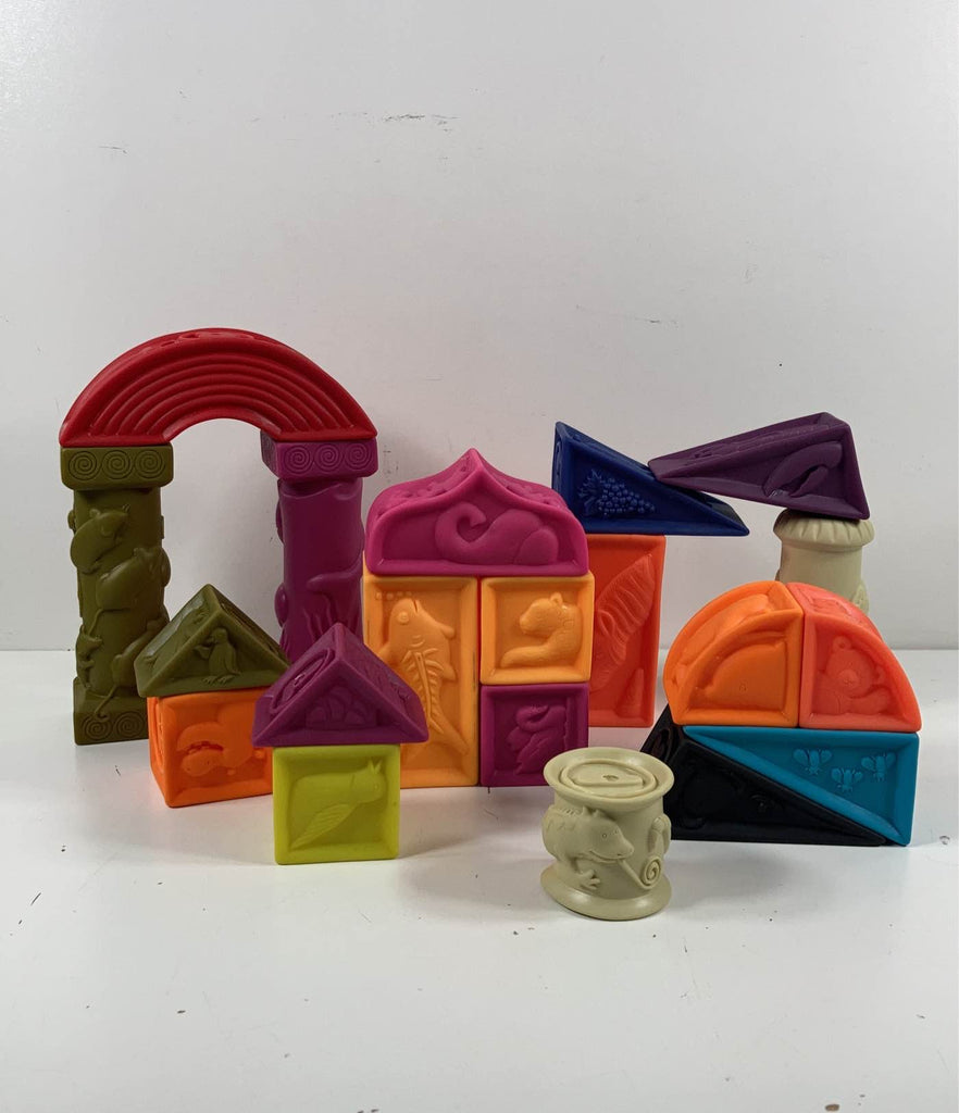 B. Toys Elemenosqueeze Blocks