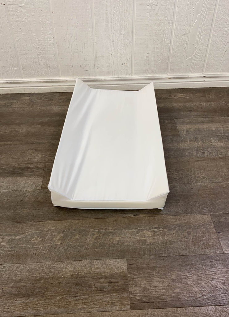 Munchkin Secure Grip Waterproof Diaper Changing Pad