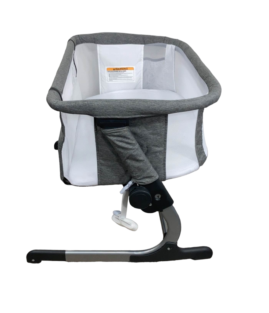 Baby delight bedside me dreamer bassinet & bedside sleeper in charcoal grey Clearance