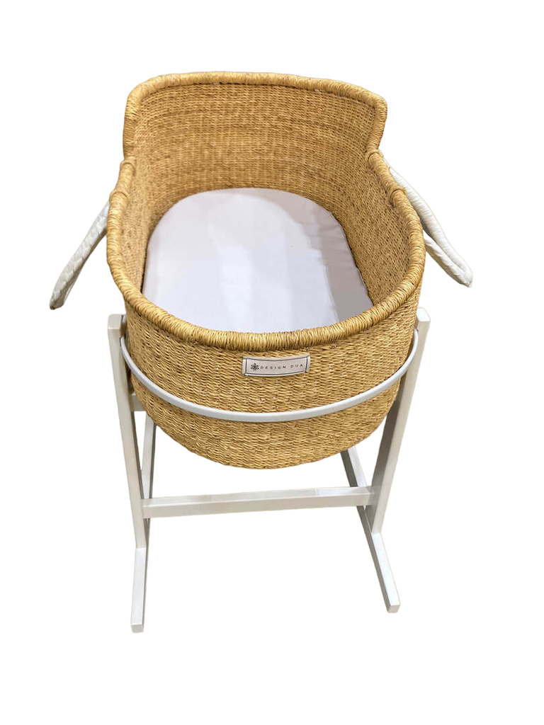 Design Dua Natural Bilia Bassinet With Rocking Stand