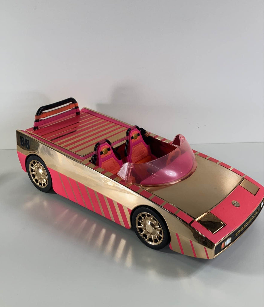 LOL Surprise Car Pool Coupe with Exclusive Doll, and Dance Floor - Toy Car  Playset with Black Light Headlight and Play Set Accessories - Great