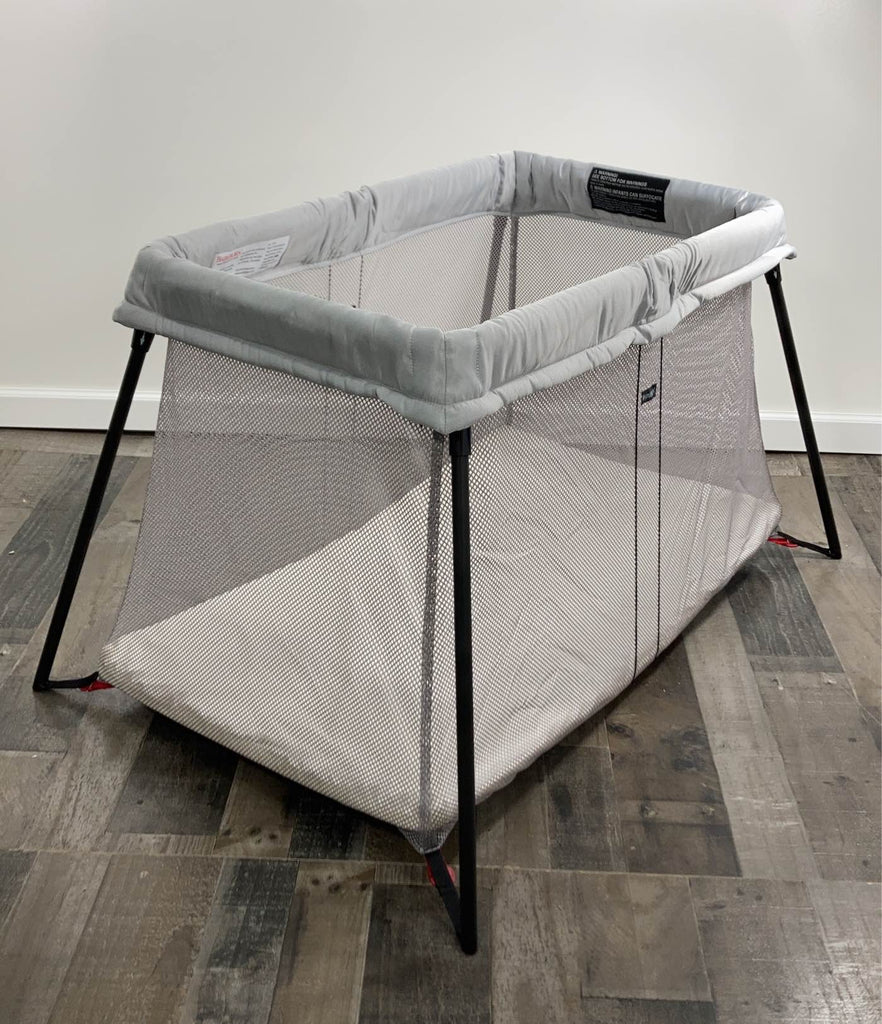 BabyBjorn Travel Crib