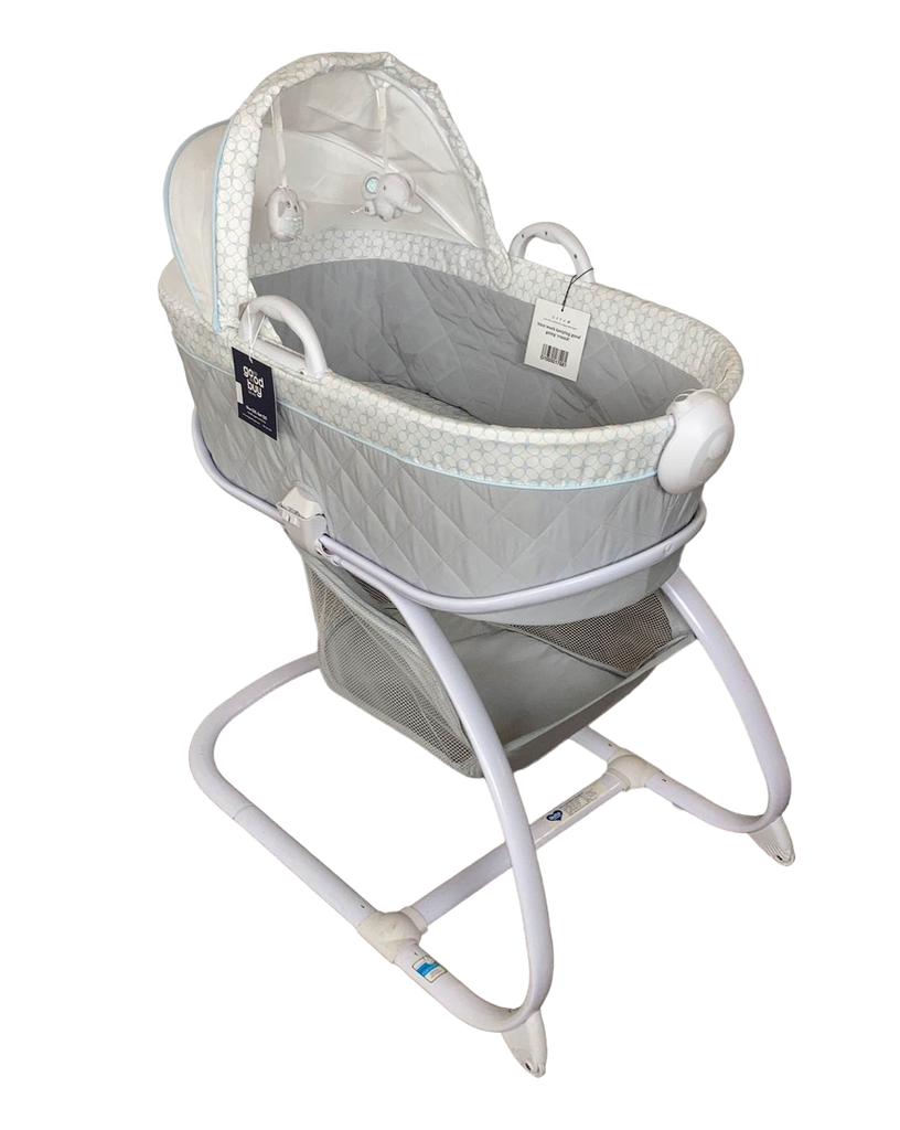 Delta children shop deluxe moses bassinet