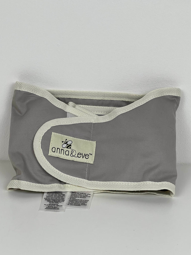 Anna And Eve Swaddle Strap, Small