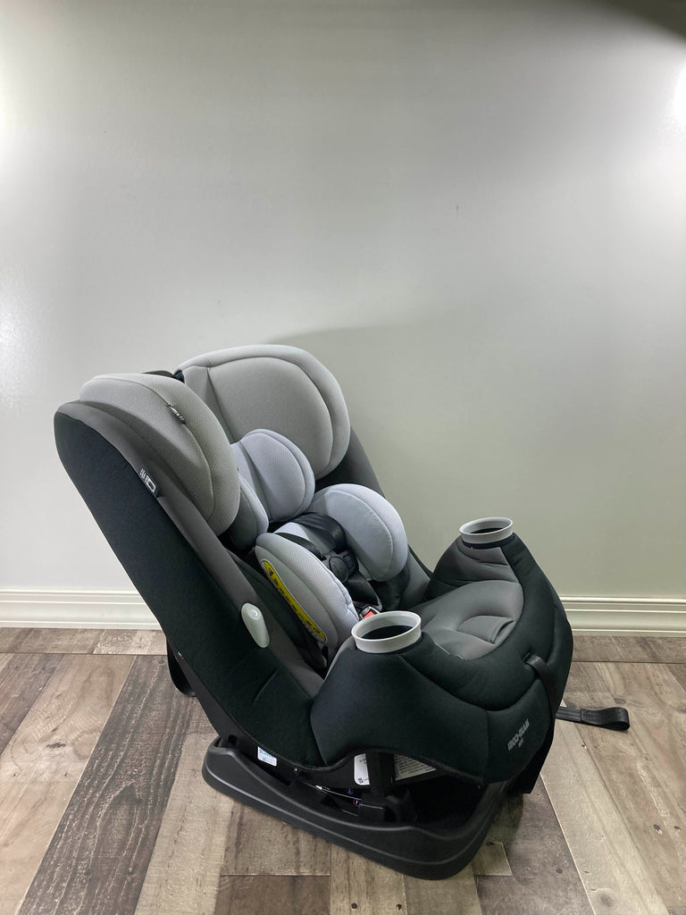 MaxiCosi Pria 3in1 Convertible Car Seat, Blackened Pearl, 2022