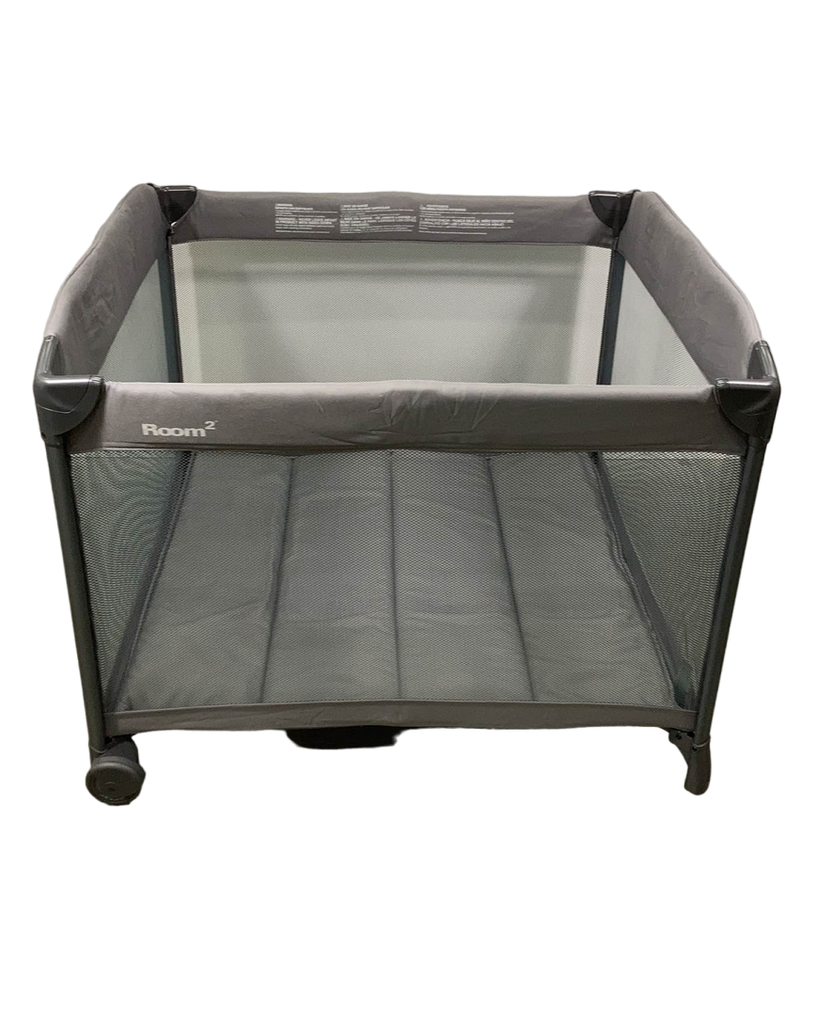 Joovy Room2 Playard, Charcoal