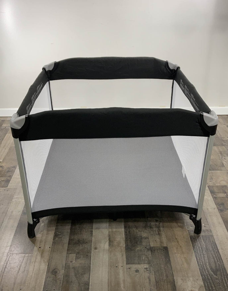 Joovy Room2 Playard, Black