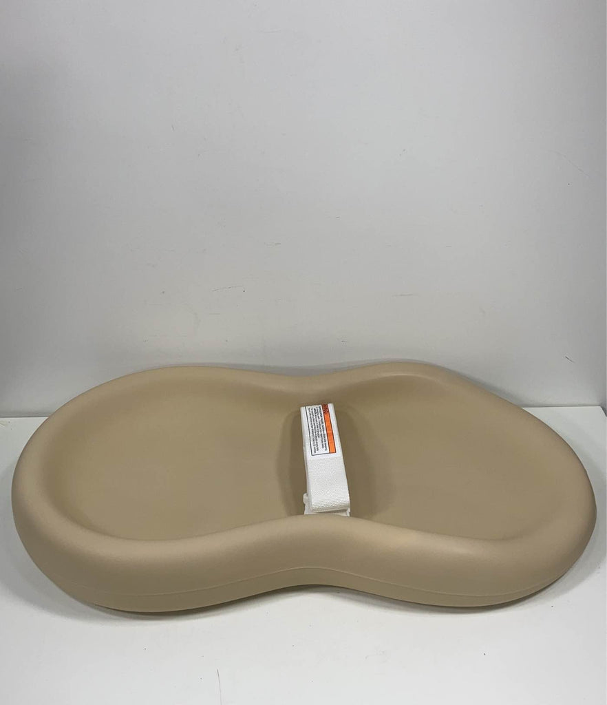 Keekaroo Peanut Changing Pad, Vanilla