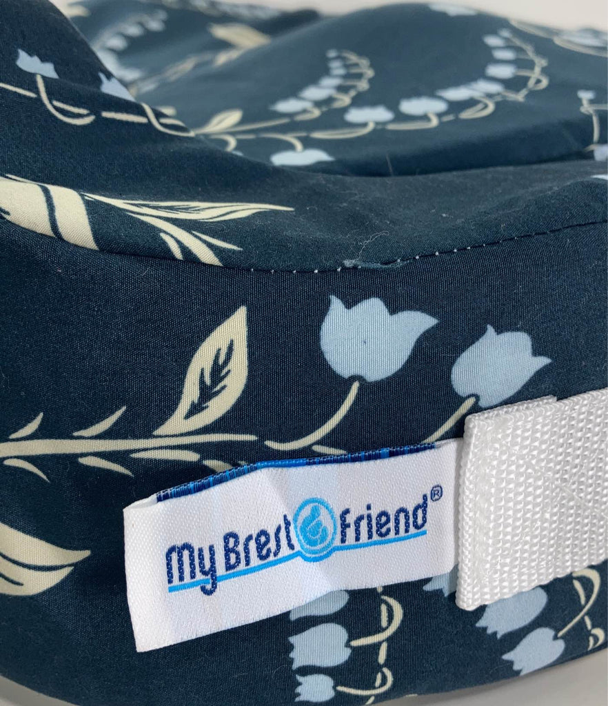 My Brest Friend Nursing Pillow, Bluebells