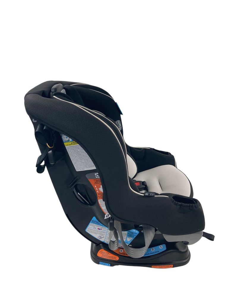 Graco extend2fit platinum top convertible car seat