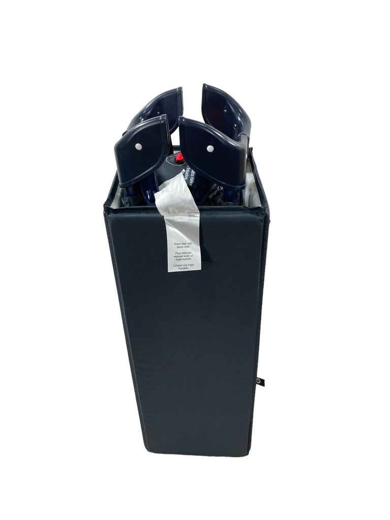 Graco Pack 'n Play Change 'n Carry Playard