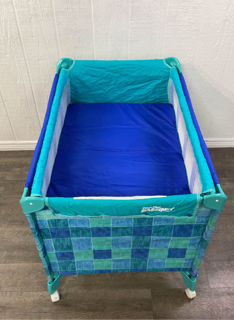 Graco Pack 'n Play Playard With Infant