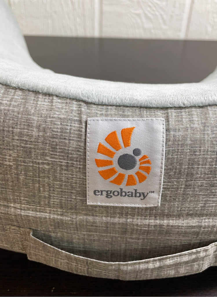 Ergobaby Natural Curve Nursing Pillow