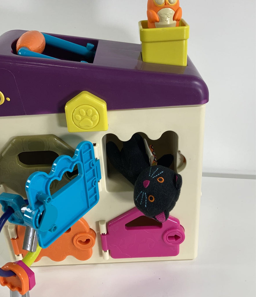 B. toys B. Pet Vet Toy